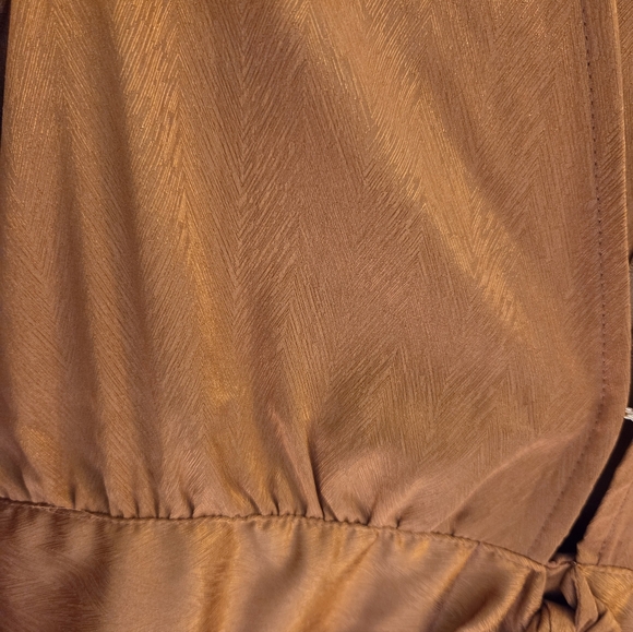 Storia V Neck Ruffle Dress - Picture 3 of 5